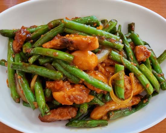 Order Green Bean Chicken food online from Chinatown Express store, Los Angeles on bringmethat.com