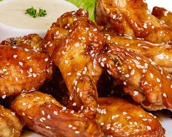 Order 8 Pieces Wings food online from Pizza Guys store, San Leandro on bringmethat.com