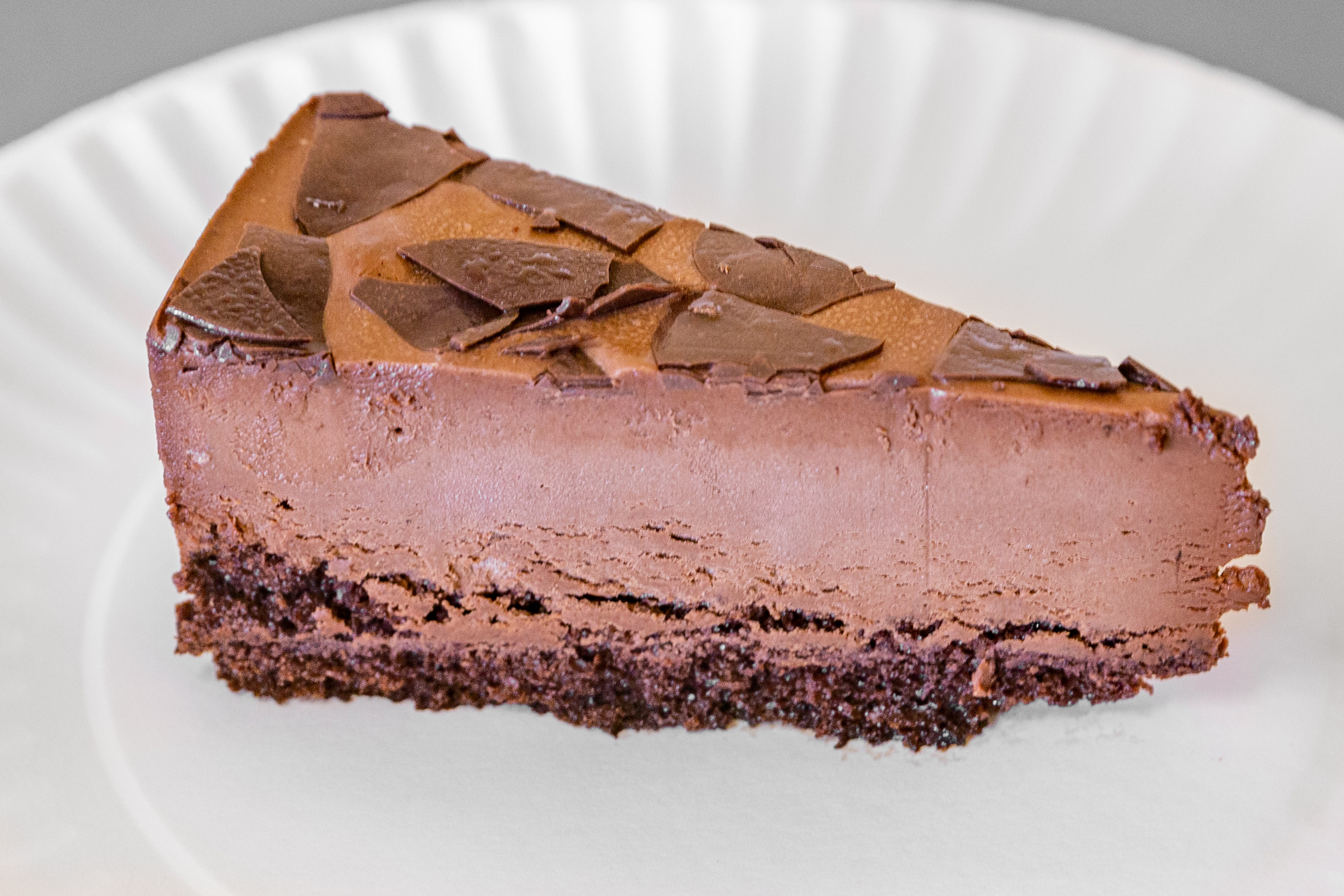 Order Chocolate Cake - 1 Slice food online from Apollon Roast Beef & Pizza store, Attleboro on bringmethat.com