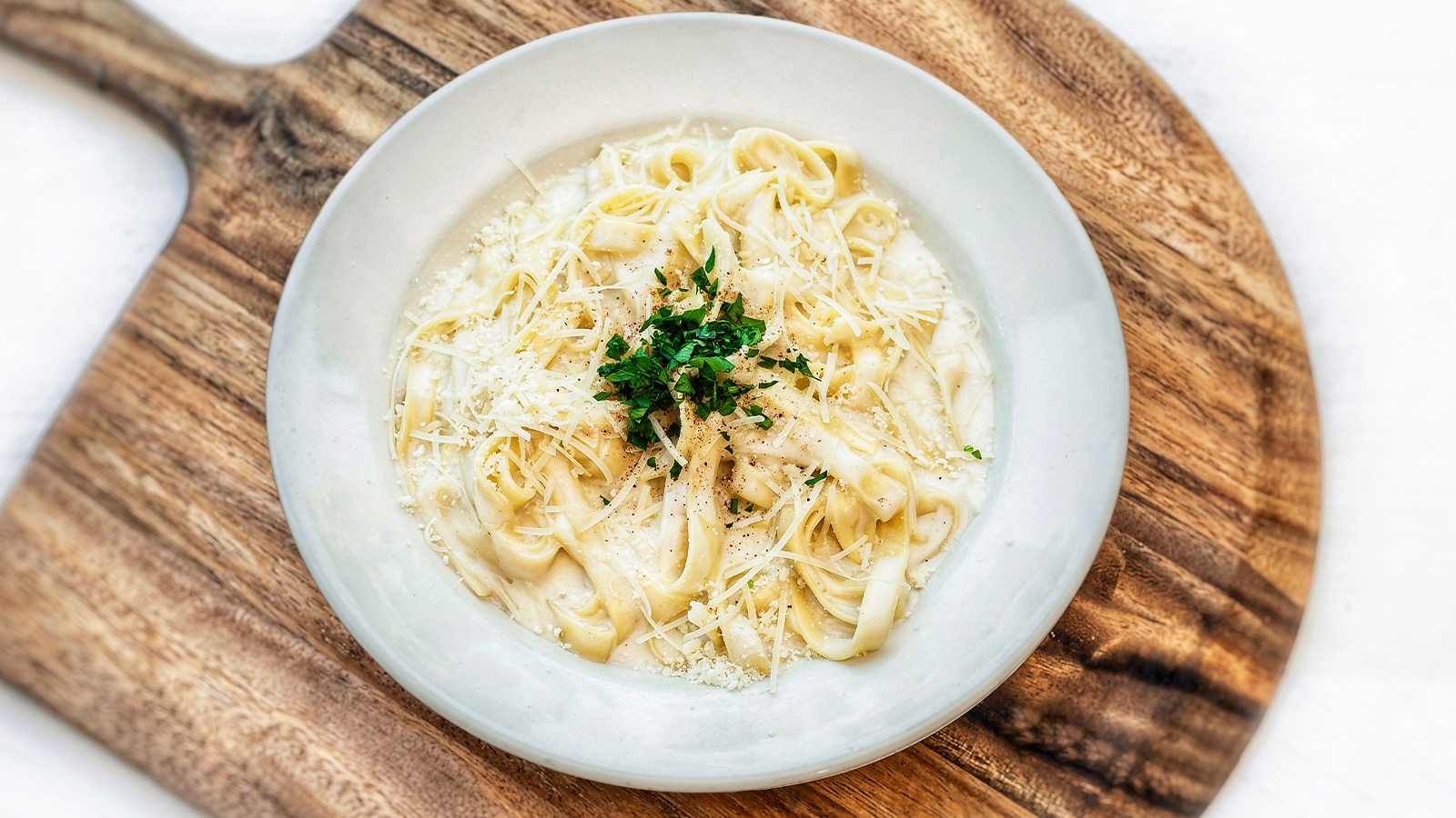 Order FETTUCCINE ALFREDO food online from Wings & Things By Amici store, Danville on bringmethat.com