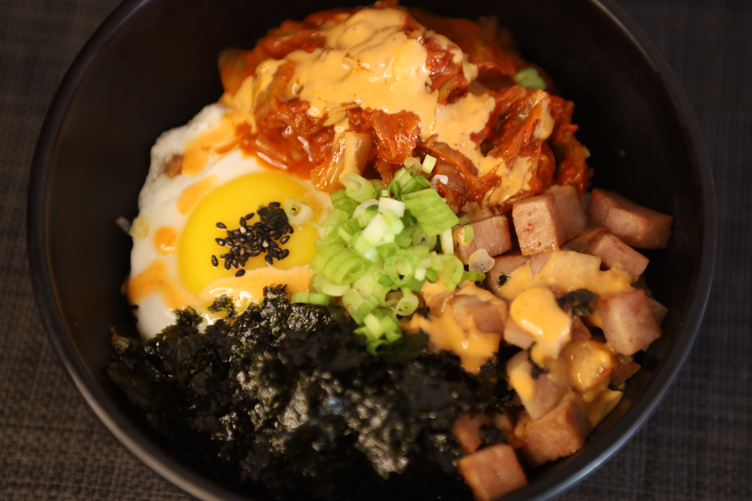 Order Kimchi, Spam & Egg Rice Bowl food online from Maejoo Wings store, San Leandro on bringmethat.com