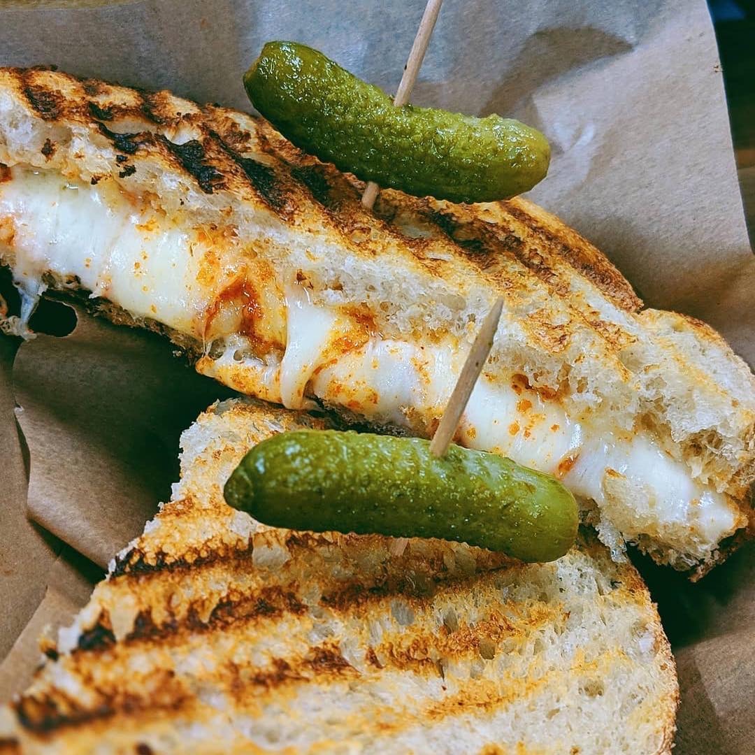 Order Spicy Cheese Curd Grilled Cheese food online from Bleu Fox Cheese Shop store, Chattanooga on bringmethat.com