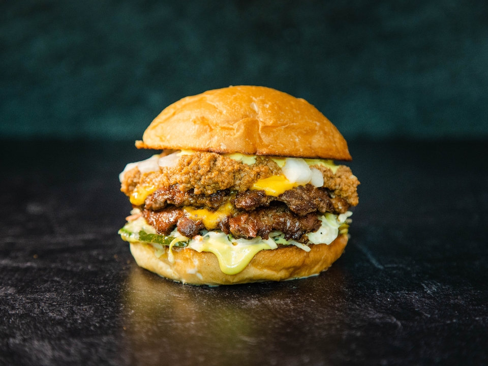 Order CHILI BURGER food online from Mama Crow Burger & Salad Shop store, Raleigh on bringmethat.com