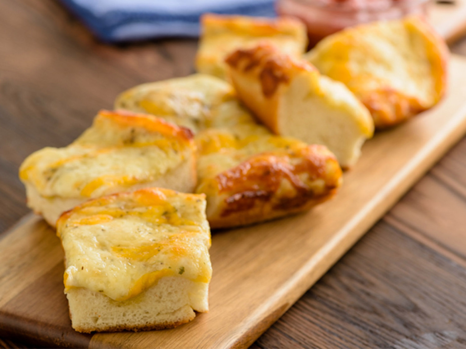Order Scratch-Made 5-Cheese Bread (Baking Required) food online from Papa Murphy Pizza store, Arvada on bringmethat.com