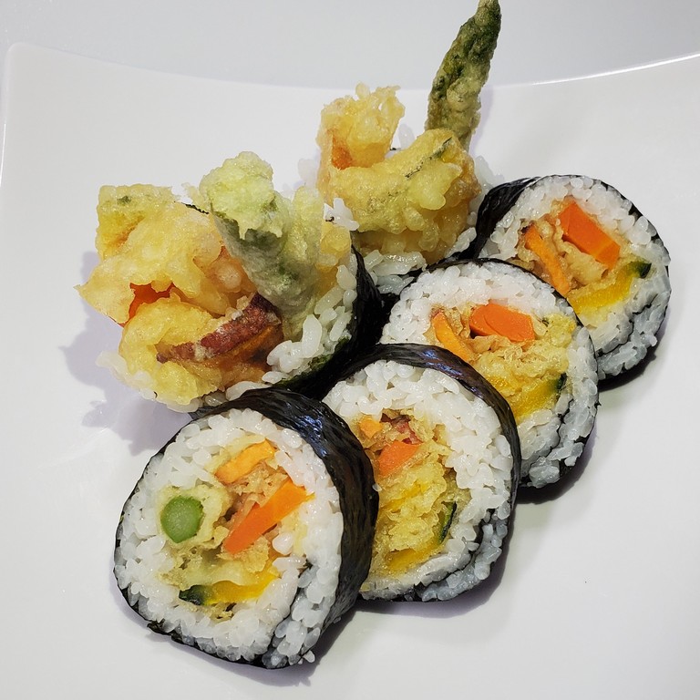 Order Vegetable Tempura Roll food online from Sushi Loco store, Long Beach on bringmethat.com