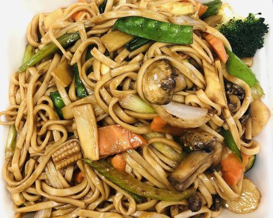 Order Vegetable Lo Mein food online from Wok On Fire store, Austin on bringmethat.com