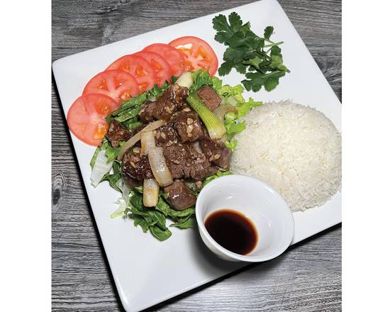 Order Bò Lúc Lắc (Sauteed Fillet Mignon) food online from Pho 999 store, Los Angeles on bringmethat.com
