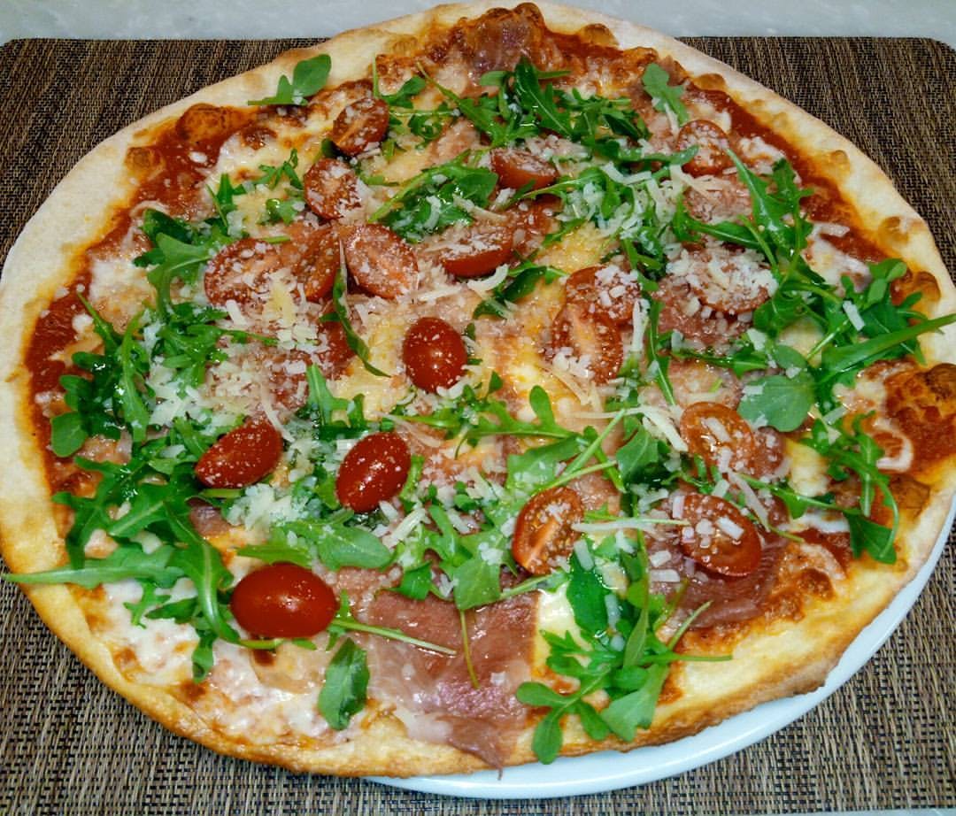 Order Pizza Crudo e Rucola - Pizza food online from Oltre Mare store, San Diego on bringmethat.com