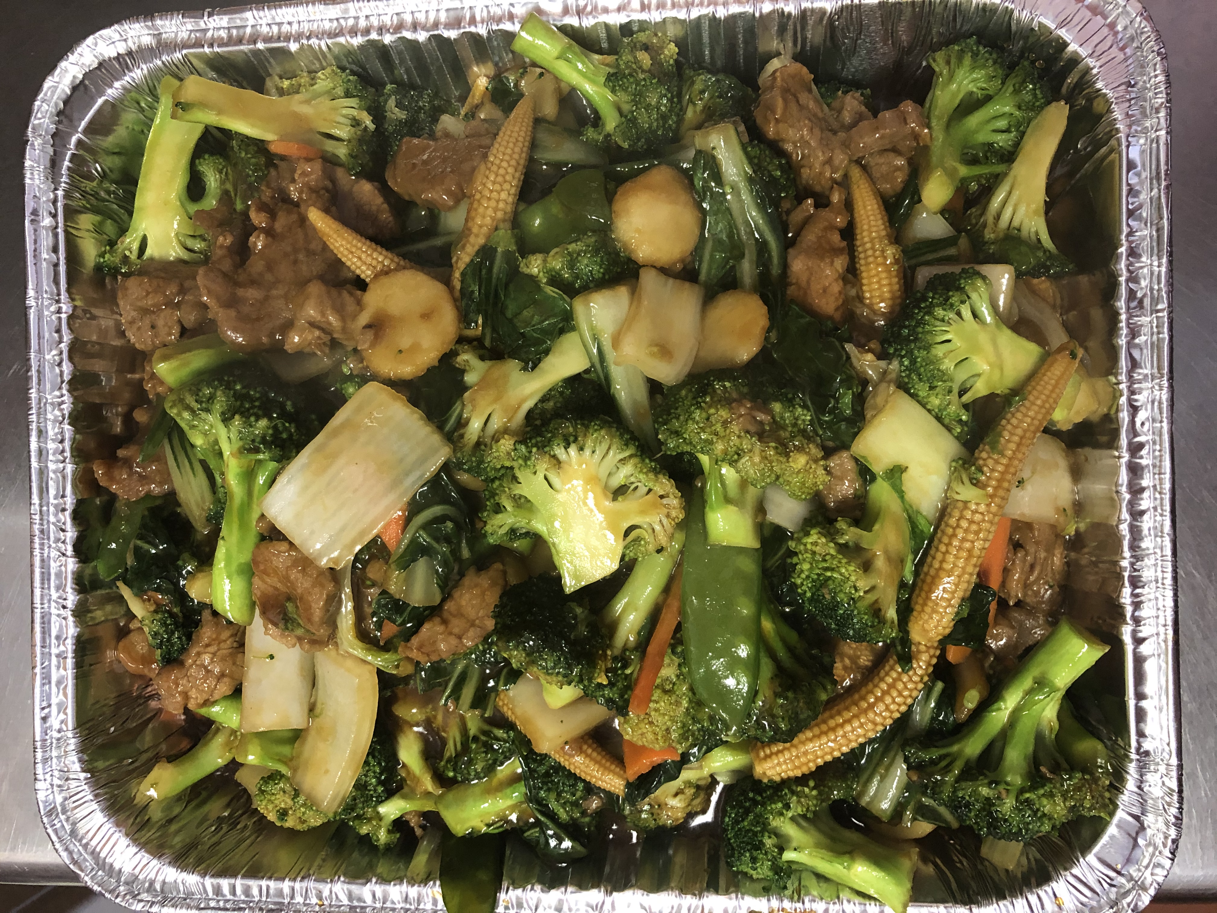 Order Beef Kow Party Tray food online from Great Wall Chinese Restaurant store, Western Springs on bringmethat.com