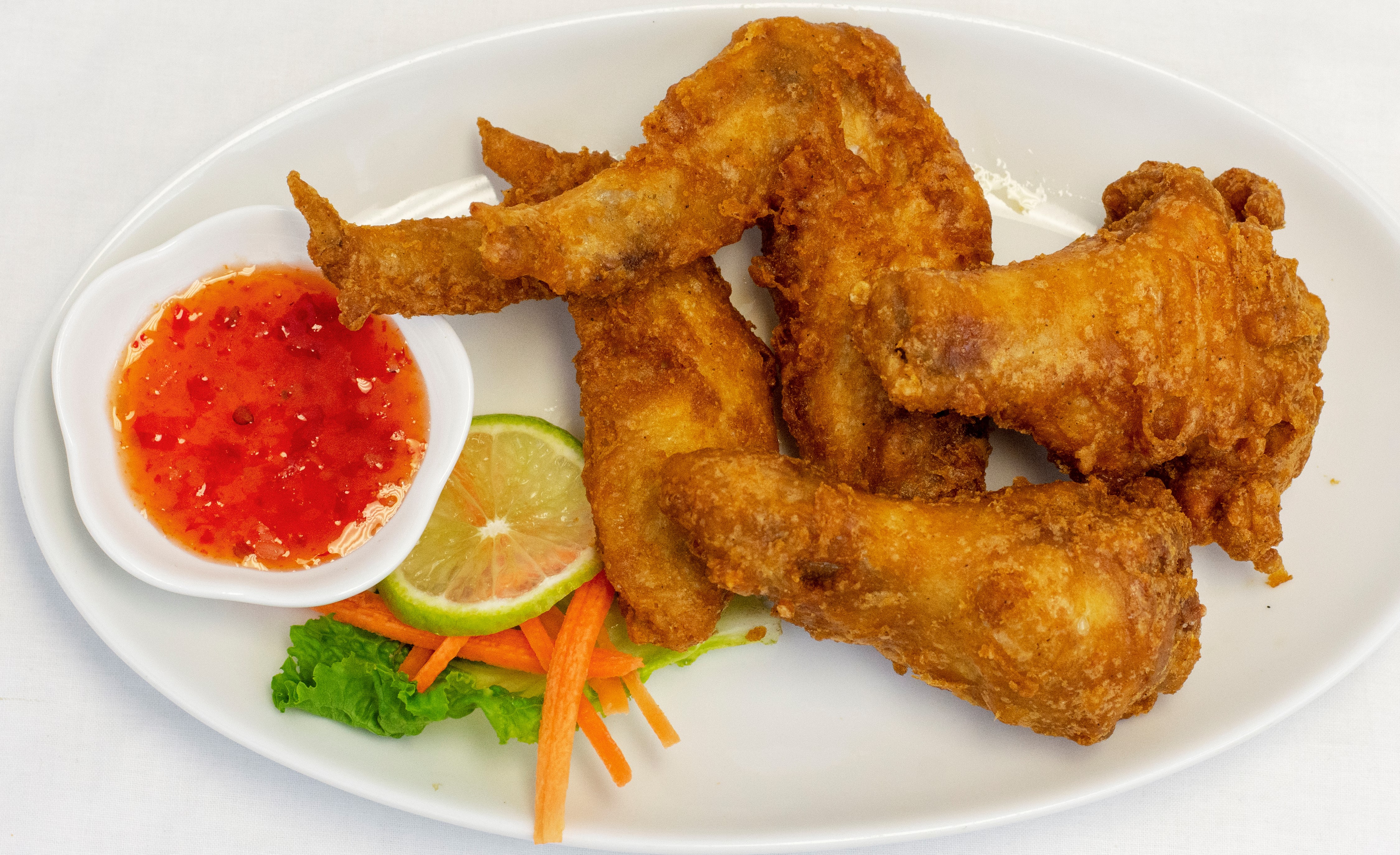 Order Fried Chicken Wings food online from Salween Thai Restaurant store, Omaha on bringmethat.com