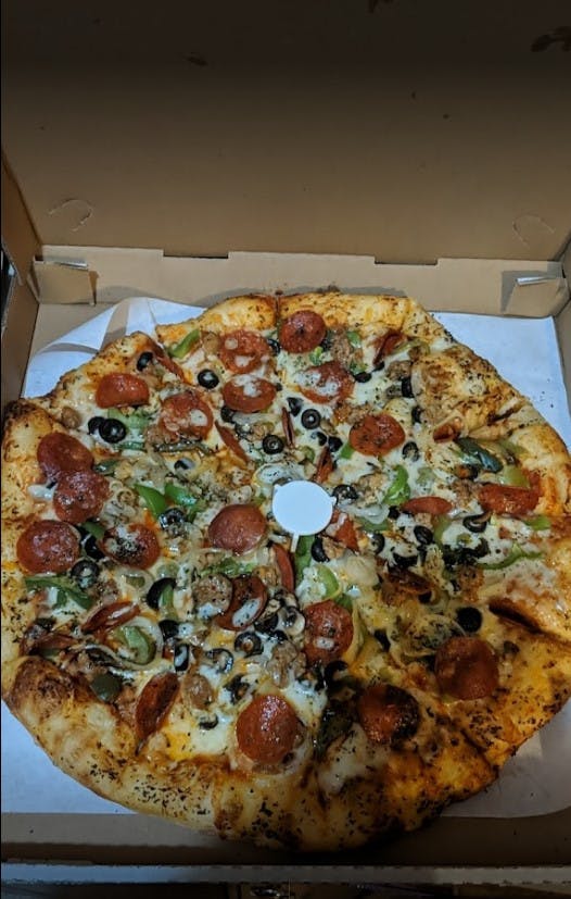 Order Supreme Pizza - Personal 8'' food online from Pizza World store, North Las Vegas on bringmethat.com