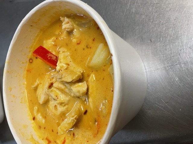 Order Yellow Curry food online from Simply Thai store, Northbrook on bringmethat.com
