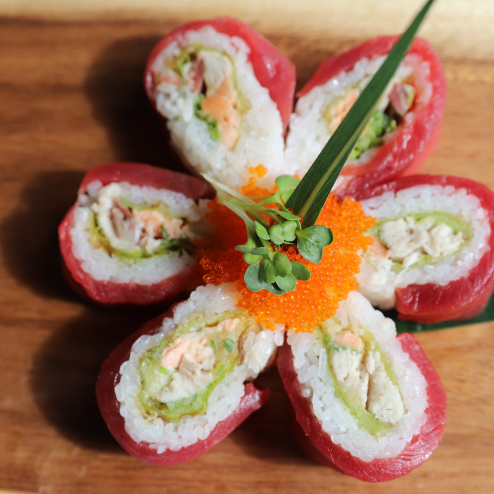 Order Cherry Blossom Roll food online from Ike's Japanese Kitchen store, San Francisco on bringmethat.com
