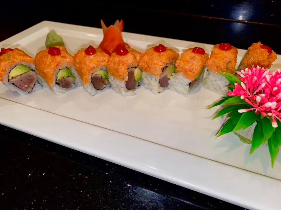 Order Tuna Roll food online from Sushi Sumo store, Newark on bringmethat.com