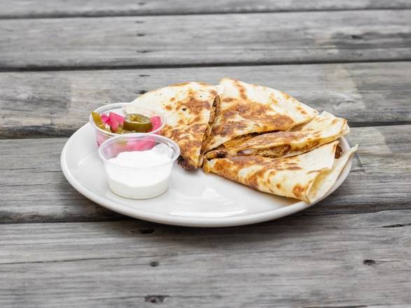 Order Spicy Chicken Quesadilla food online from Jukebox store, Cleveland on bringmethat.com