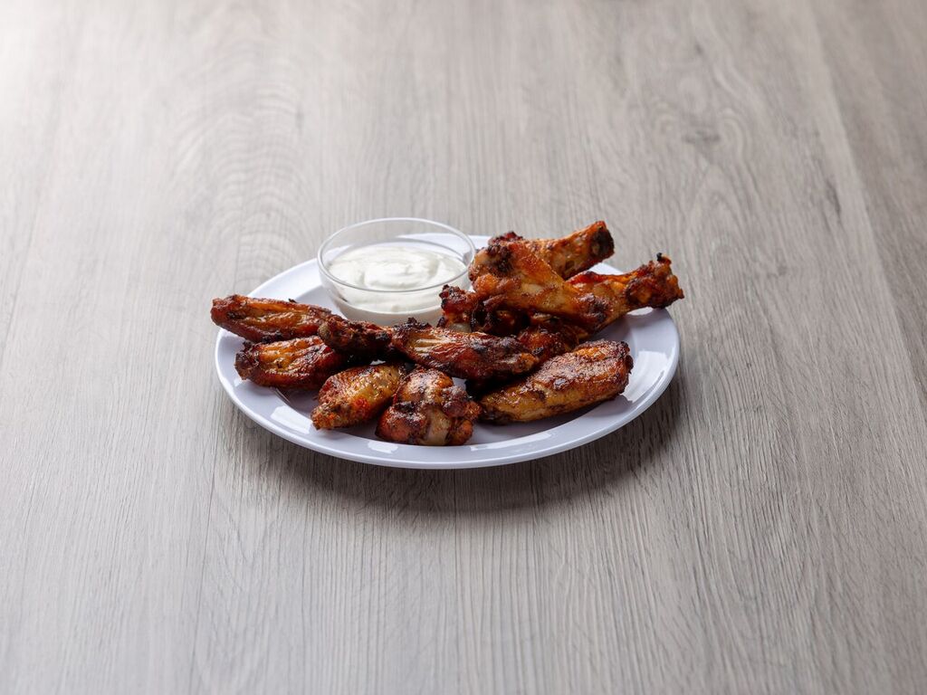 Order     6 Buffalo Wings food online from Arlon's Carry Out store, Baltimore on bringmethat.com