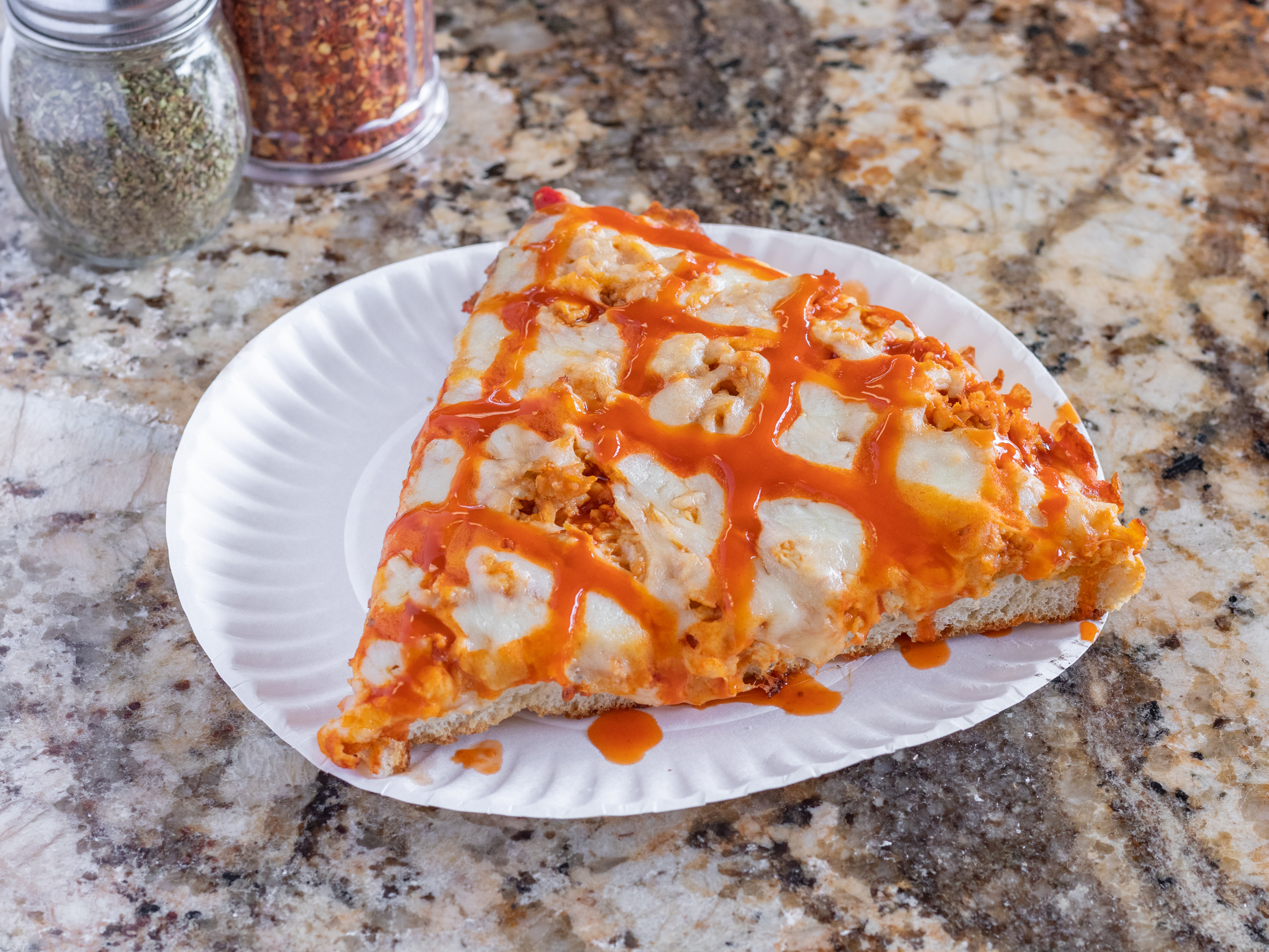 Order Buffalo Chicken Pizza food online from Primo Brick Oven Pizza store, Norristown on bringmethat.com