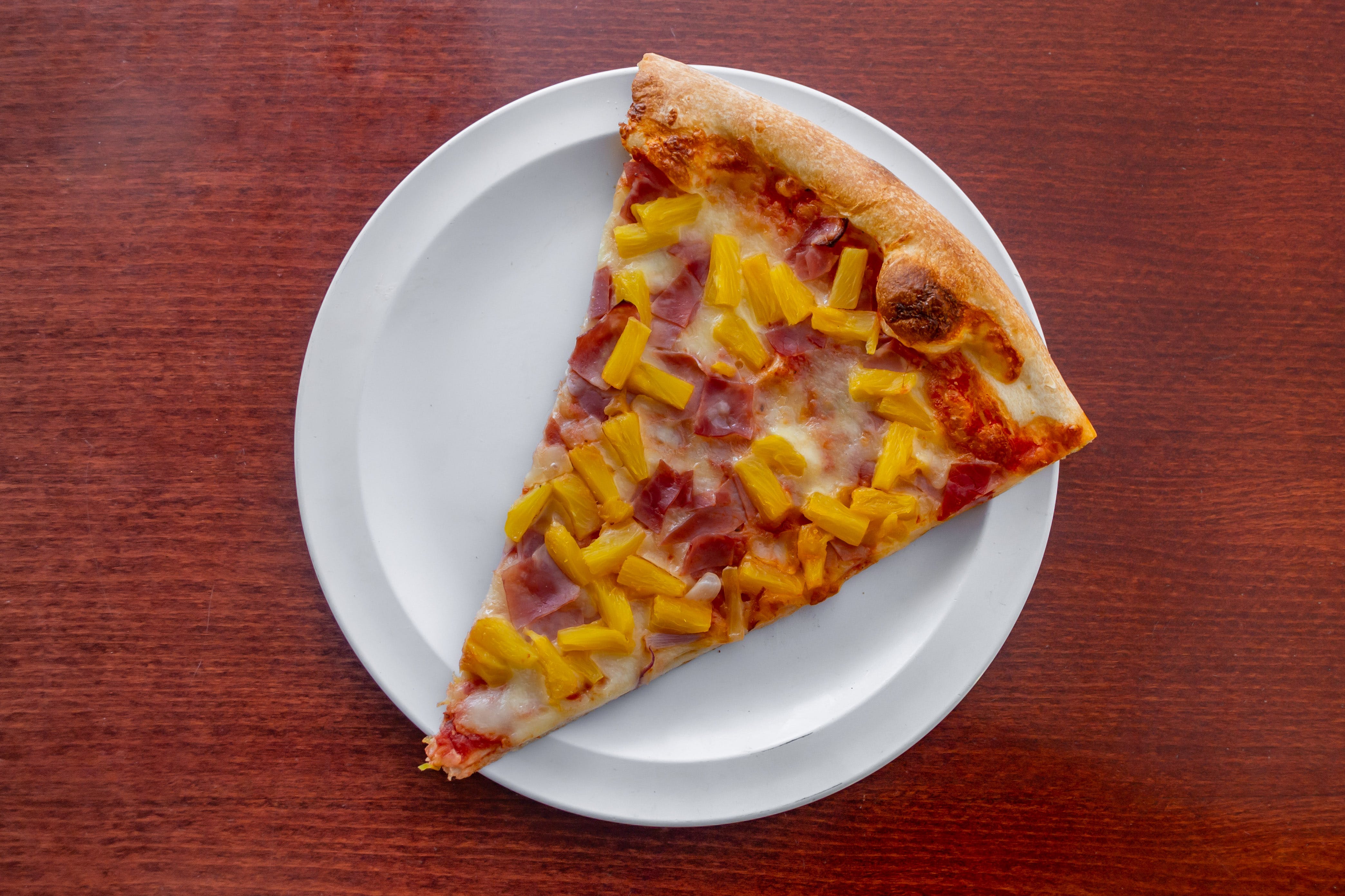 Order Hawaiian Pizza - Medium food online from Tuscana Pizza & Pasta store, Nazareth on bringmethat.com