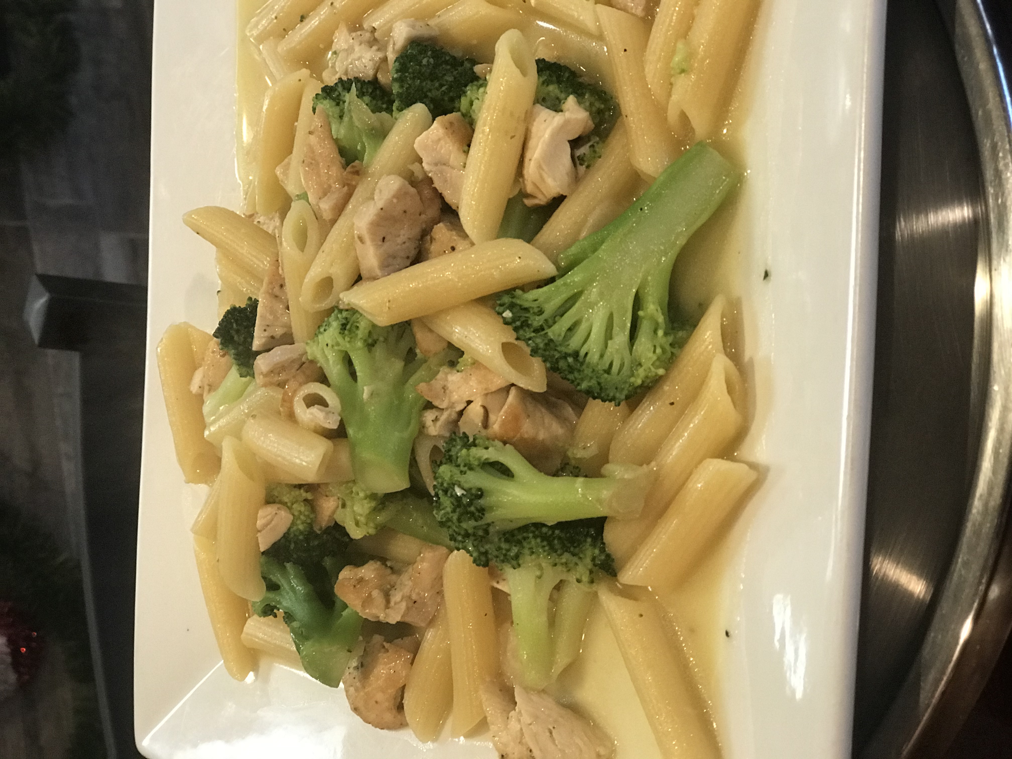 Order Chicken and Broccoli Dinner food online from RJ's Pizzeria store, Rockaway on bringmethat.com