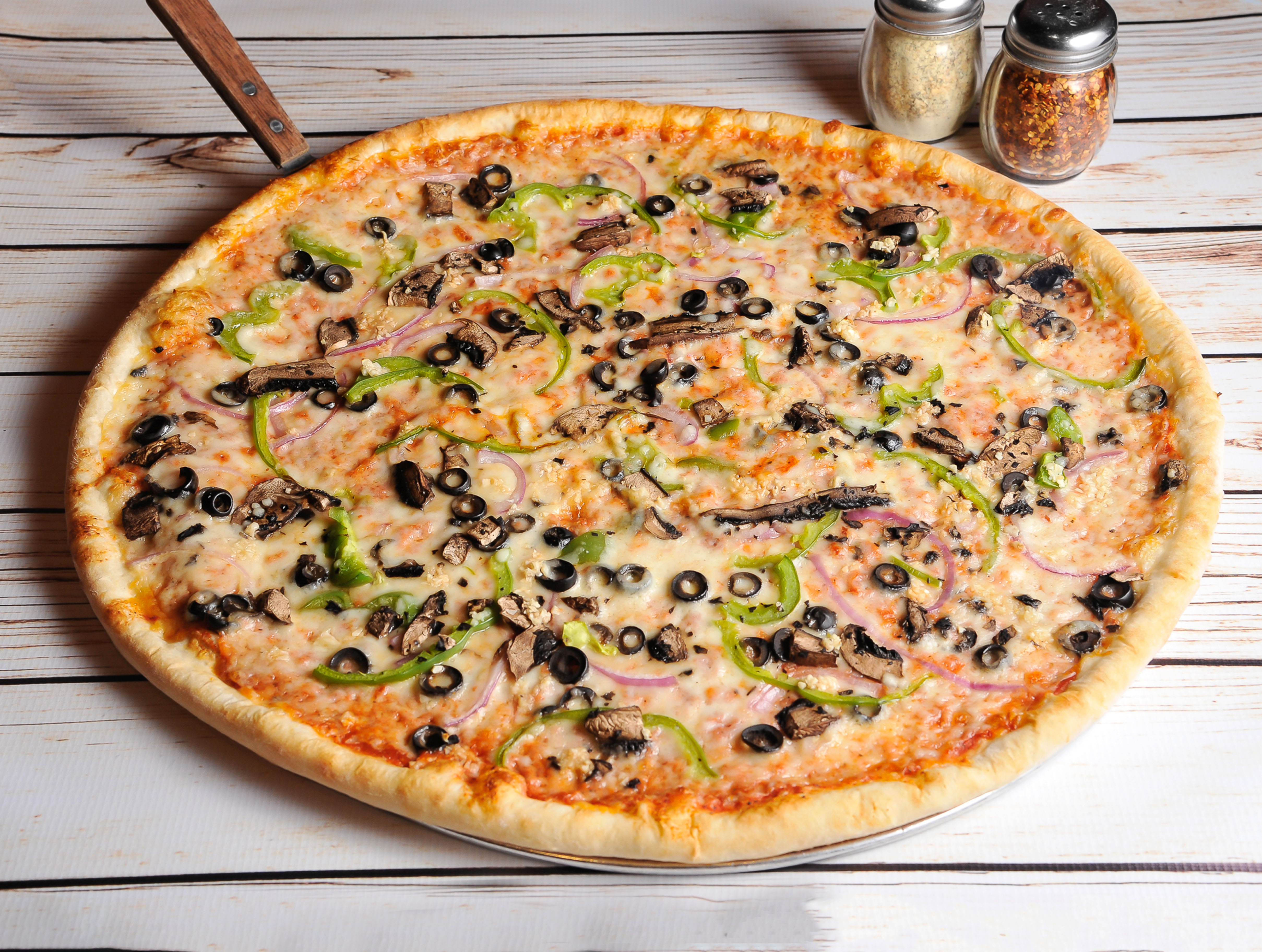 Order Veggie Pizza food online from Flippin Pizza store, Alpharetta on bringmethat.com