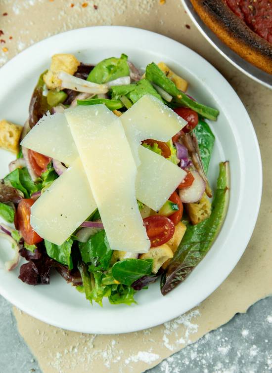 Order Mixed Greens Salad food online from Patxi's Pizza store, Livermore on bringmethat.com