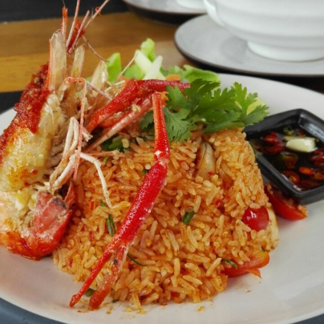 Order Tom Yom Prawn Fried Rice food online from Siam Classic store, Manassas on bringmethat.com