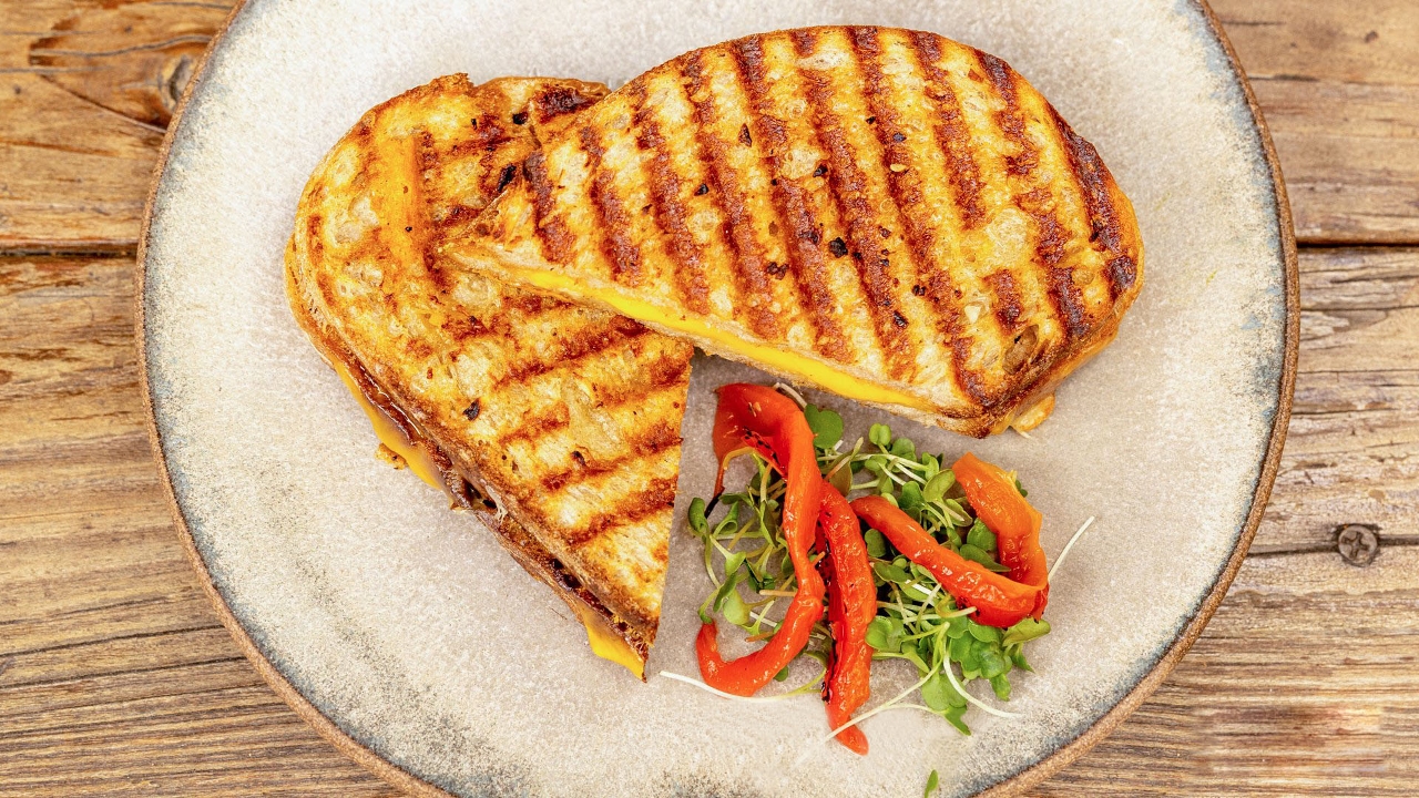 Order Grilled Cheese food online from Atlas Cafe store, San Francisco on bringmethat.com