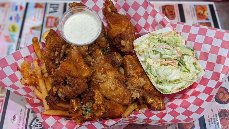 Order Wings Meal food online from Stinkin Crawfish store, Gardena on bringmethat.com