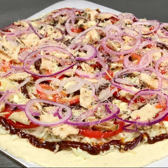 Order BBQ Chicken Pizza food online from Valentino Gourmet store, Camarillo on bringmethat.com
