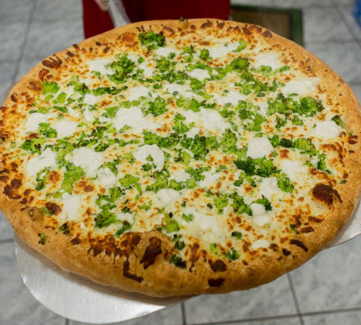 Order White Broccoli Pizza - Small 14" (8 Slices) food online from Mick's Pizza store, Cohoes on bringmethat.com