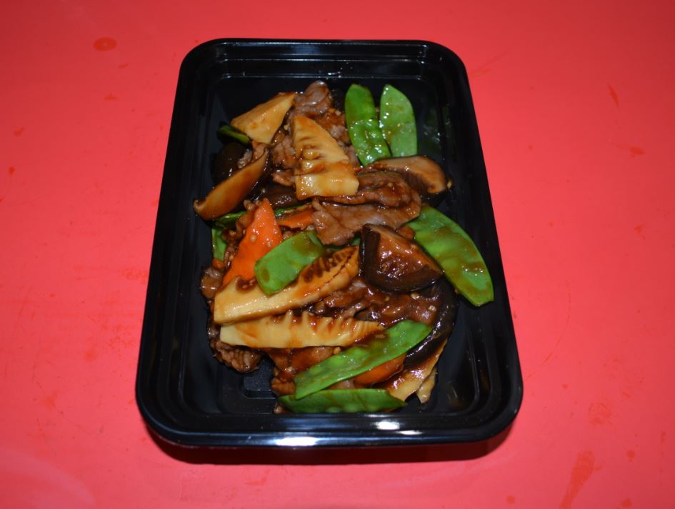 Order B3. Beef with Black Mushrooms and Bamboo Shoots food online from Canton Express store, Plano on bringmethat.com