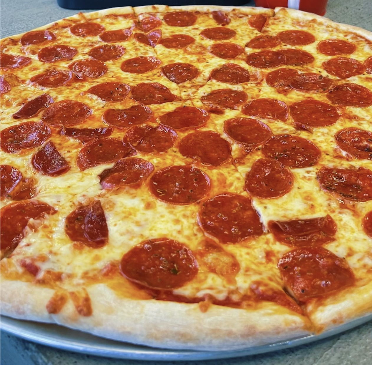Order Pepperoni Pizza food online from Avenue Pizza store, Bloomfield on bringmethat.com