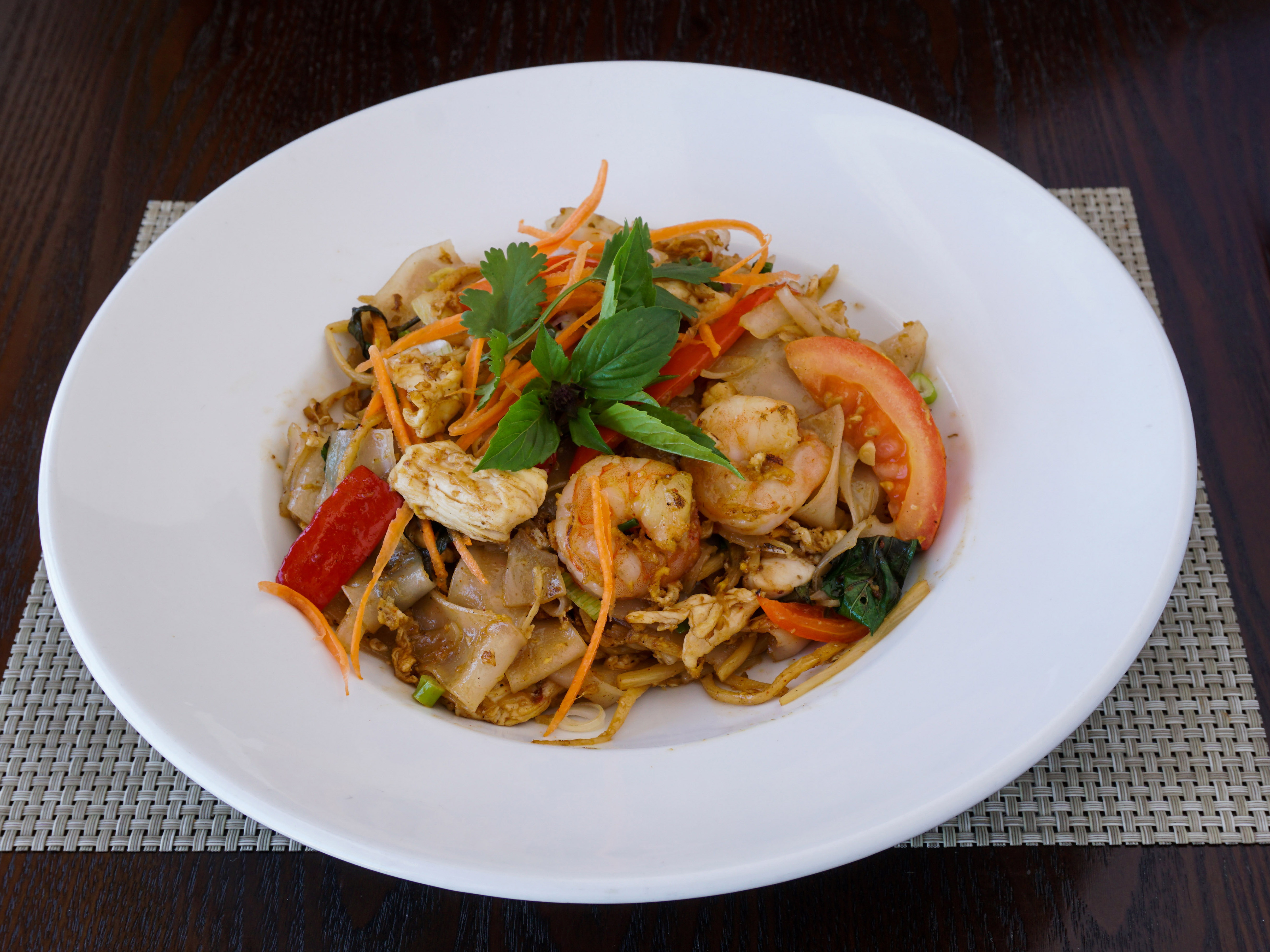 Order Pad Kee Mao food online from Busy B Thai Cafe store, El Cajon on bringmethat.com