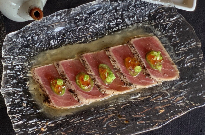 Order Seared Tuna-Roe food online from Big Bite Sushi store, Chicago on bringmethat.com