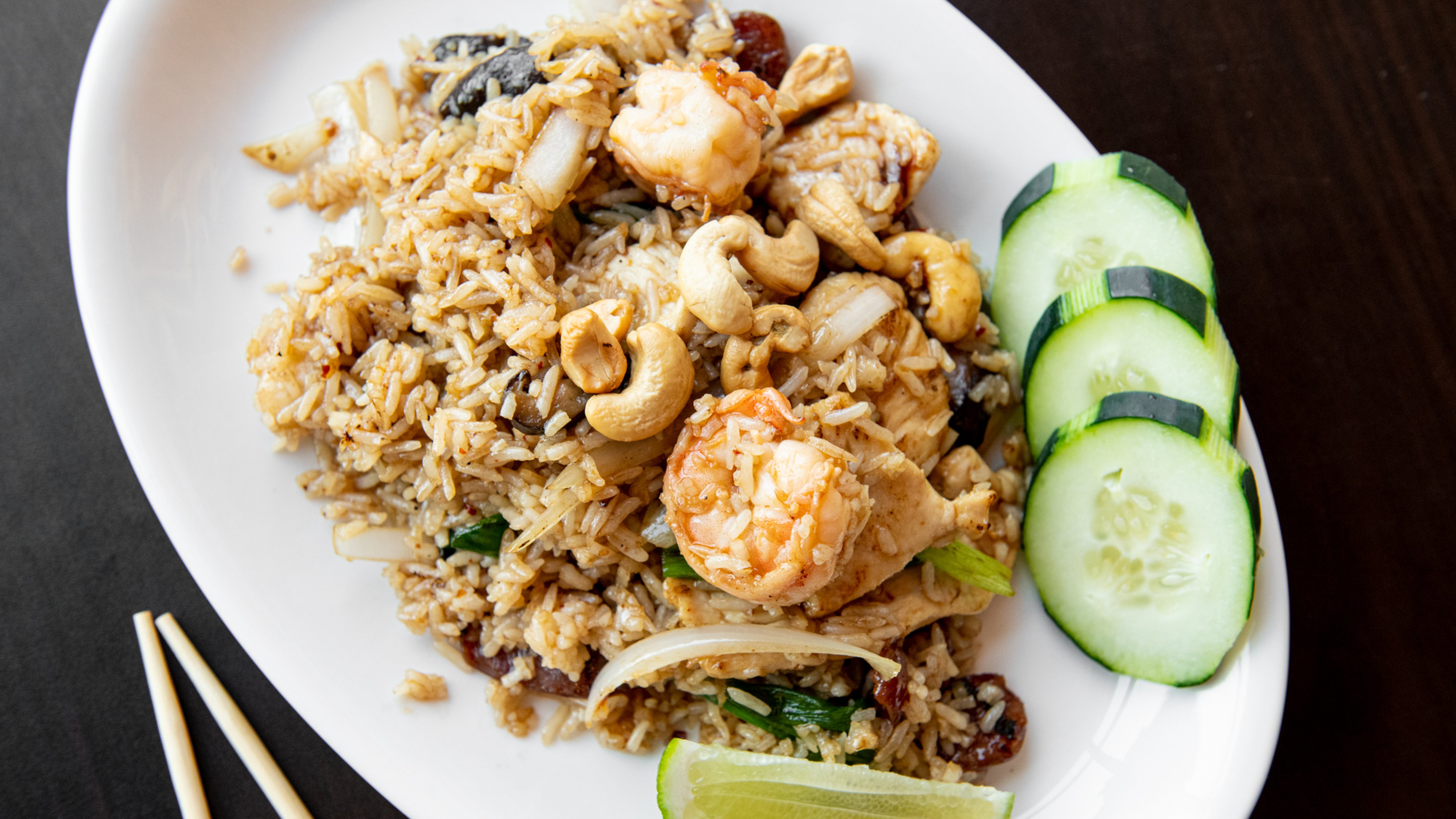 Order Clay Pot Fried Rice food online from Thai Ai Ai store, Fort Collins on bringmethat.com