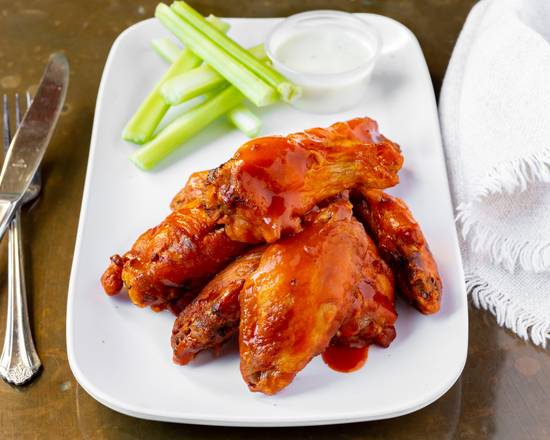 Order Chicken Wings (8 Each) food online from Half Moon Grill store, New Orleans on bringmethat.com