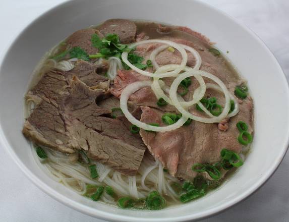 Order Classic Pho Bo food online from MEET NOODLE OF STONYBROOK store, Stony Brook on bringmethat.com