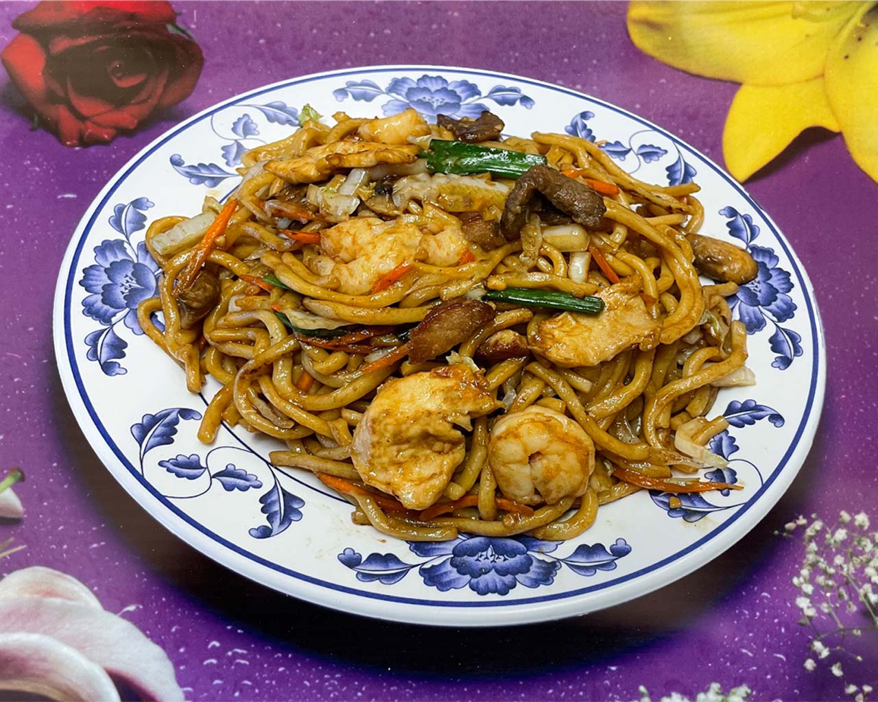 Order House Chow Mein food online from Mings Garden store, San Jose on bringmethat.com