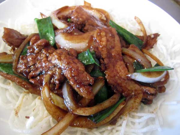 Order 15. Mongolian Beef food online from Won Kok Restaurant store, San Francisco on bringmethat.com