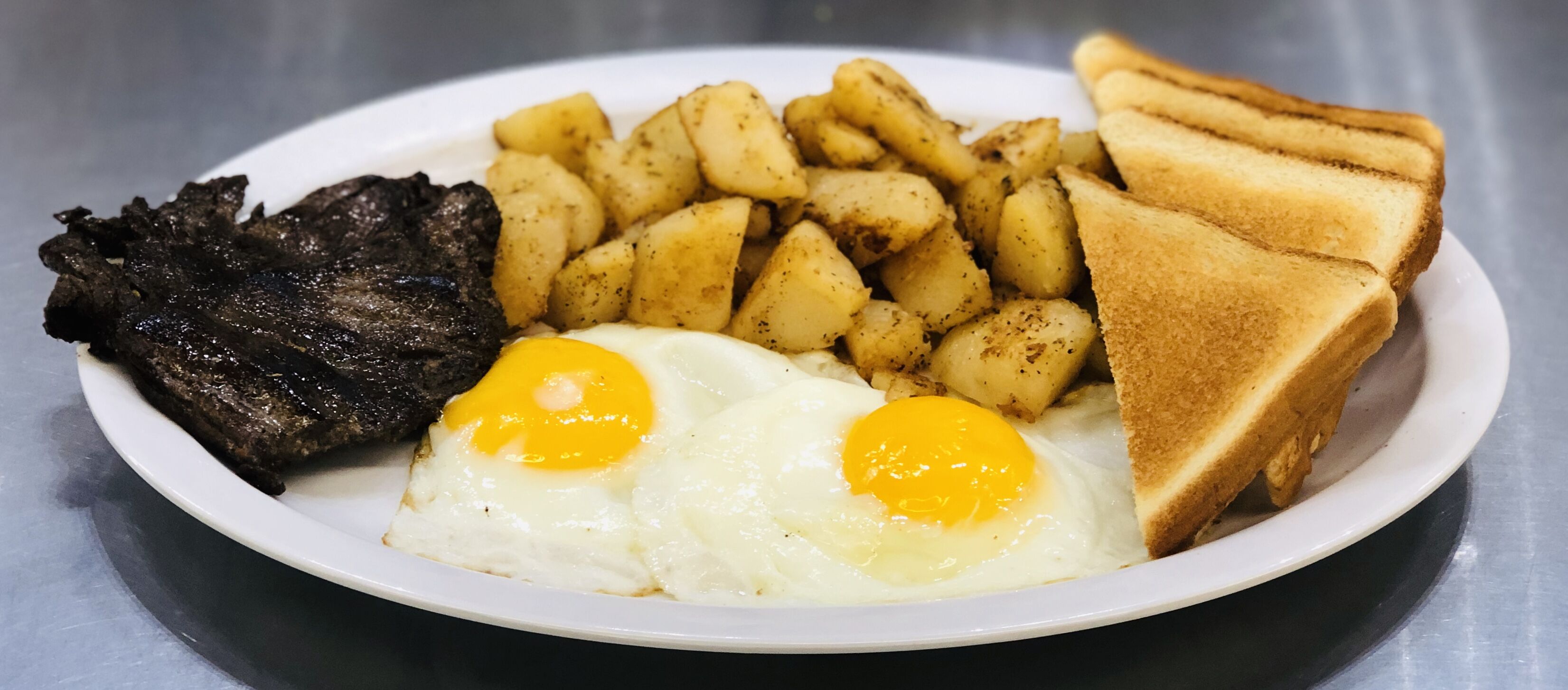 Order #4 Home Fries, Eggs, Signature Steak food online from 270 Deli NY store, Hempstead on bringmethat.com