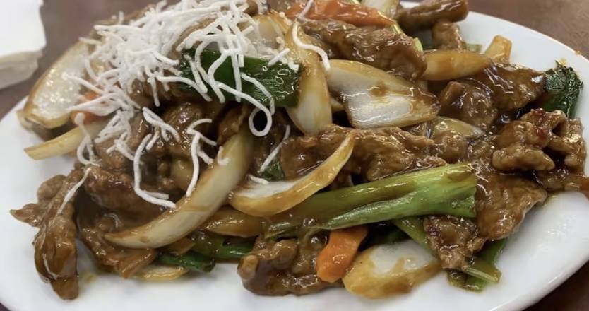 Order Mongolian Beef 蒙古牛肉 food online from Yuet Lee Seafood Restaurant store, San Francisco on bringmethat.com
