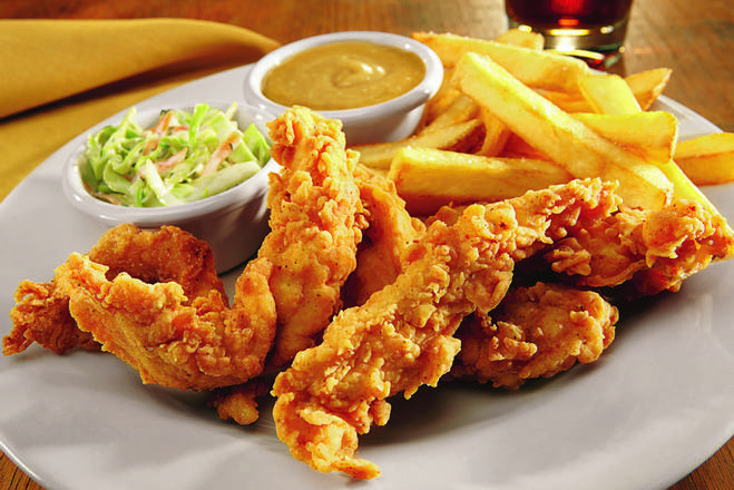 Order Signature Chicken Tenders food online from Bennigan On The Fly store, Coralville on bringmethat.com