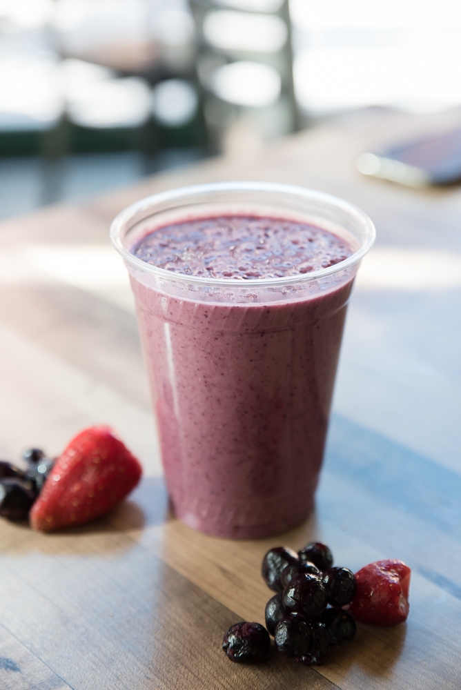 Order 16 oz Berry Smoothie food online from Terrene store, Pittsburgh on bringmethat.com