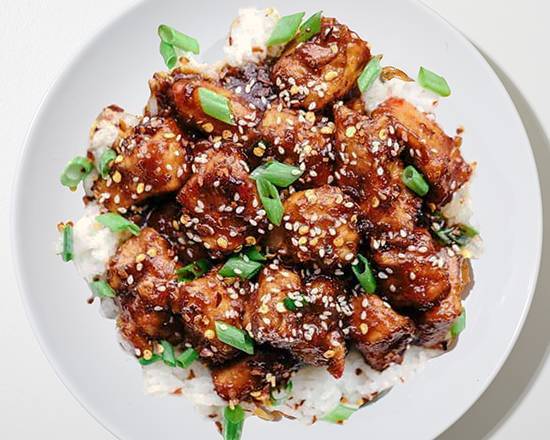 Order General Tso's Chicken food online from Cantoneats store, San Antonio on bringmethat.com