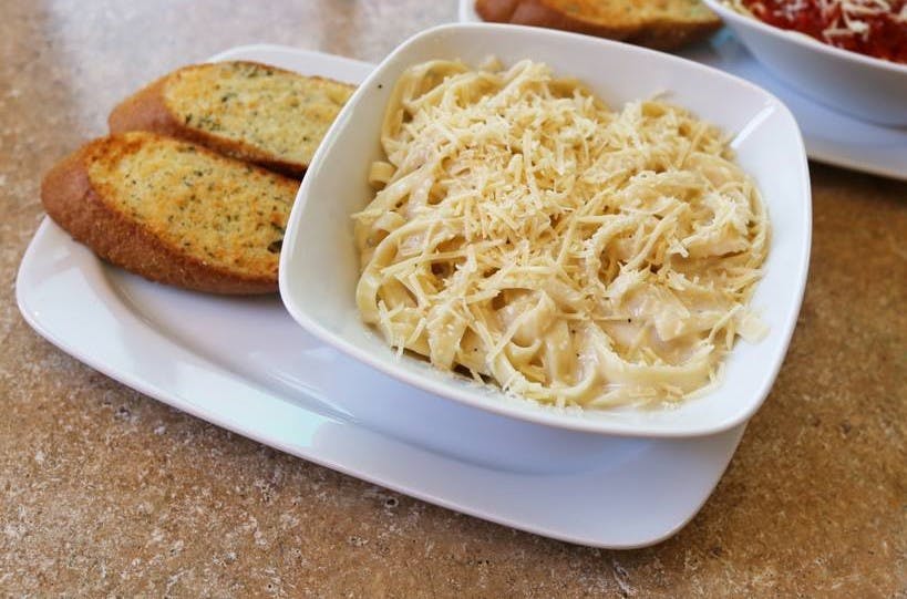 Order Fettuccine Alfredo Special - Special food online from Happy House Pizzeria store, Deale on bringmethat.com
