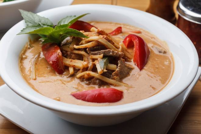 Order Red Curry food online from Sukhothai store, New Orleans on bringmethat.com