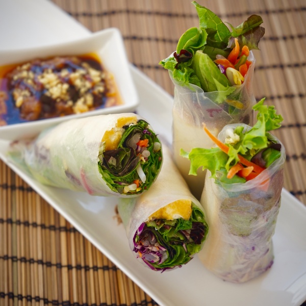 Order Fresh Spring Rolls food online from Thai Touch Restaurant store, Glendale on bringmethat.com