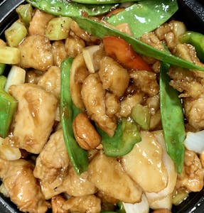 Order E11. Cashew Chicken food online from Andorra Ping Pong Restaurant store, Philadelphia on bringmethat.com
