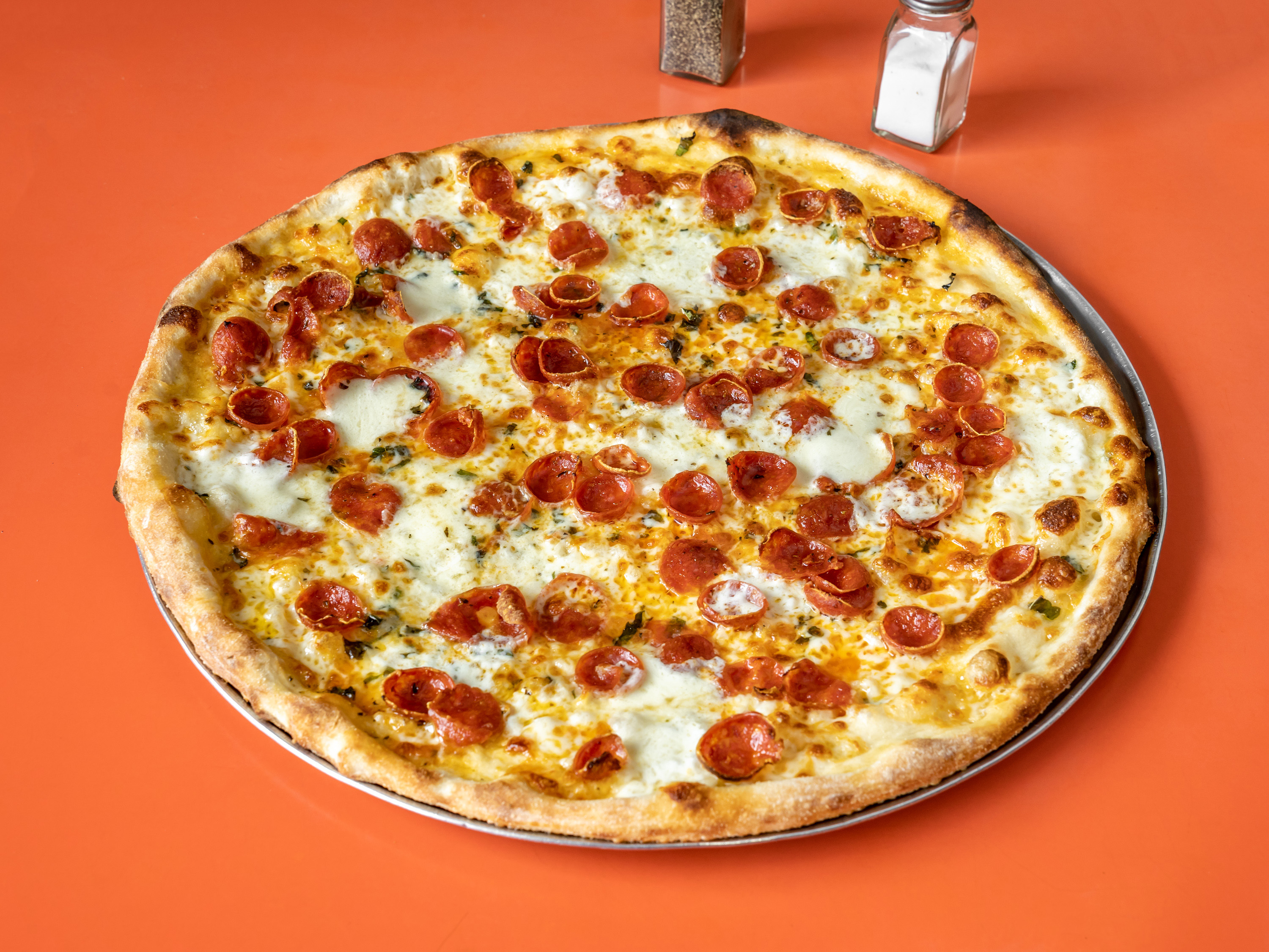 Order "Bee Sting" Specialty Pizza food online from Brother Pizza & Italian Restaurant store, Hamilton Township on bringmethat.com