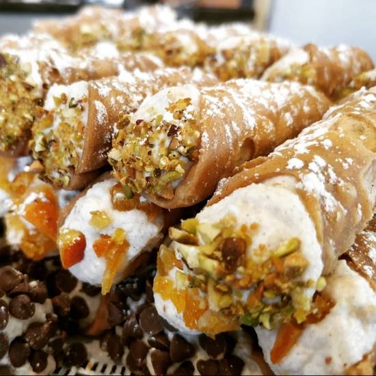 Order Pistachio Cannoli food online from Amighetti Late Night store, St. Louis on bringmethat.com